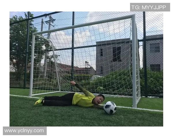 小孩足球梦起航围绕世界球星成长故事启示录