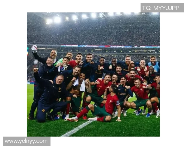 足球球星拍照不靠手机揭秘他们如何用其他方式记录生活瞬间