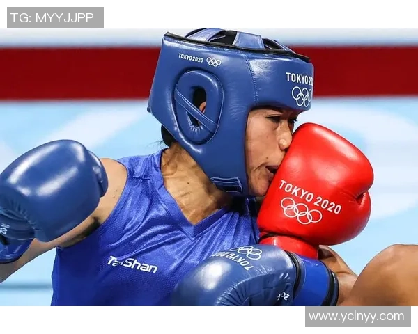 达喀尔足球球星崛起之路:从贫困街头到国际赛场的传奇旅程 达喀尔足球球星崛起之路:从贫困街头到国际赛场的传奇旅程